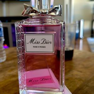 Miss Dior ROSE N’ROSES 150ml